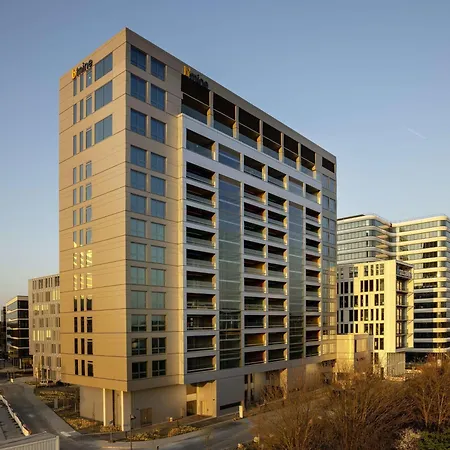 b\'mine Hotel Frankfurt Airport