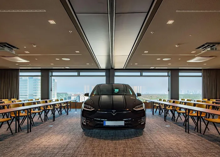 B'mine Frankfurt Airport, Worldhotels Crafted Hotel 4*