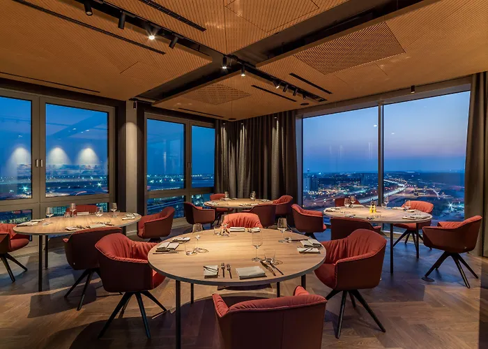 B'mine Frankfurt Airport, Worldhotels Crafted Hotel 4*