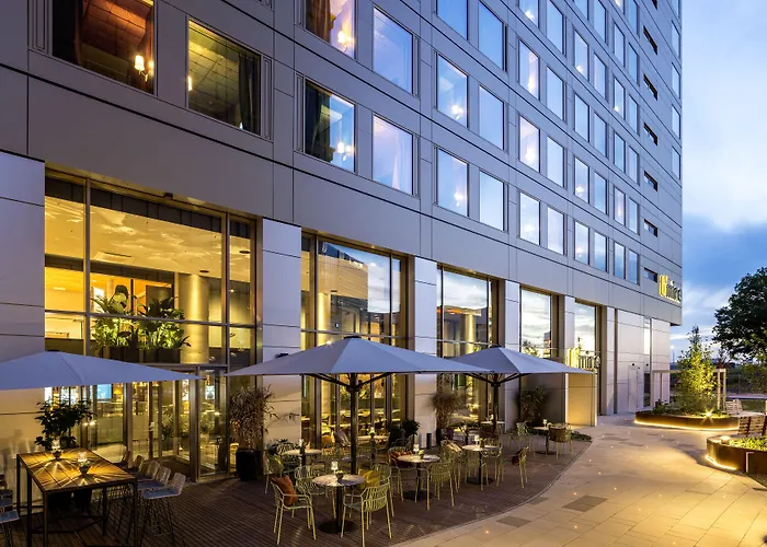 B'mine Frankfurt Airport, Worldhotels Crafted Hotel 4*