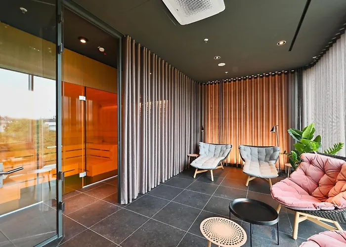 B'mine Frankfurt Airport, Worldhotels Crafted 4*