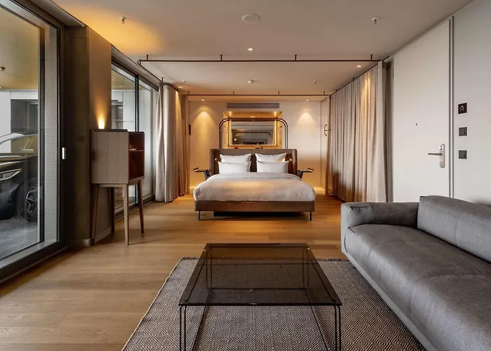 Hotel B'mine Frankfurt Airport, Worldhotels Crafted 4*