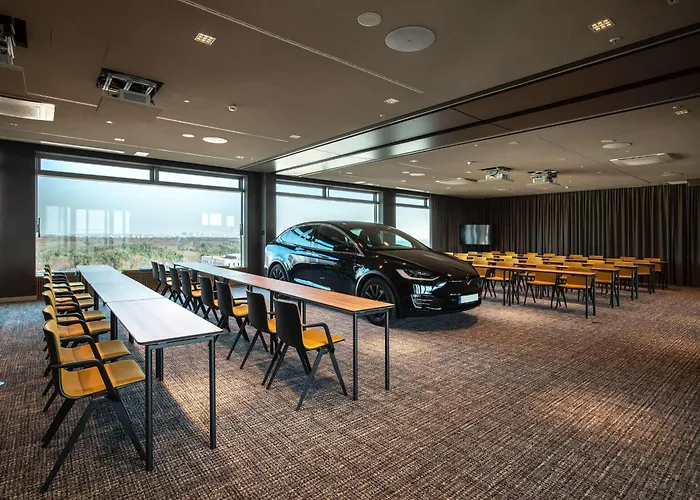 B'mine Frankfurt Airport, Worldhotels Crafted 4* 美因河畔法兰克福